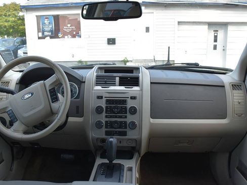 Used 2012 Ford Escape XLT FWD image 17