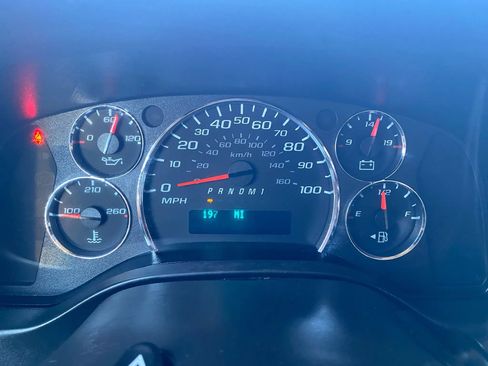 Used 2023 GMC Savana 2500 w/ Driver Convenience Package image 10