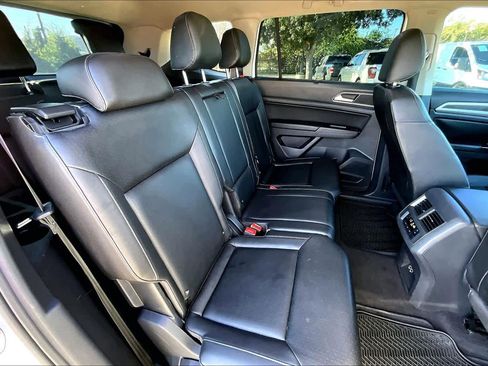 Used 2019 Volkswagen Atlas SEL image 19