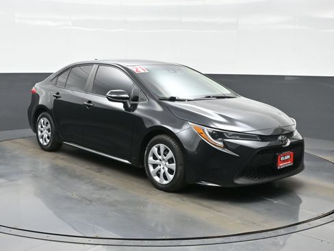 Used 2021 Toyota Corolla LE image 8