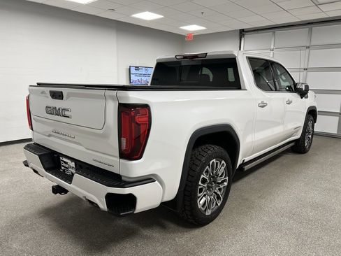 Used 2024 GMC Sierra 1500 Denali Ultimate image 12