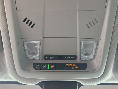 Used 2021 Chevrolet Equinox LS w/ LS Convenience Package FWD image 14