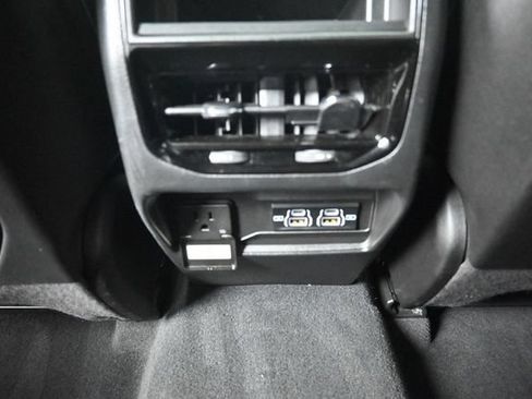 Used 2024 Jeep Grand Cherokee Altitude AWD/4WD image 27
