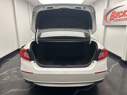 Used 2018 Honda Accord Sport image 24