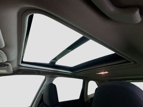 Used 2019 Subaru Forester Premium w/ All-Weather Package image 11