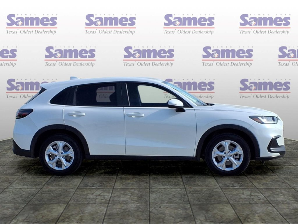 Certified 2025 Honda HR-V LX image 8