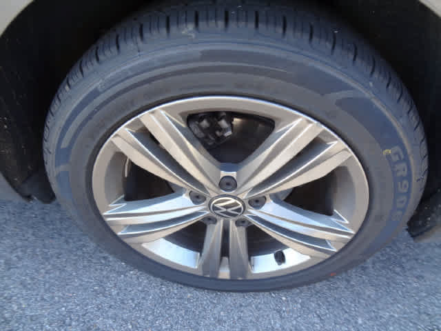 Used 2024 Volkswagen Jetta SE FWD image 14
