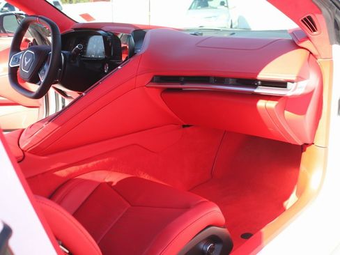 Used 2023 Chevrolet Corvette Stingray Premium Conv w/ Z51 Performance Package image 6