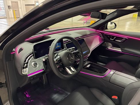 New 2026 Mercedes-Benz E 53 AMG e 4MATIC Sedan image 9