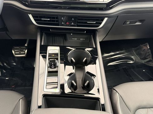 New 2026 Volkswagen Atlas Cross Sport SEL Premium R-Line image 26