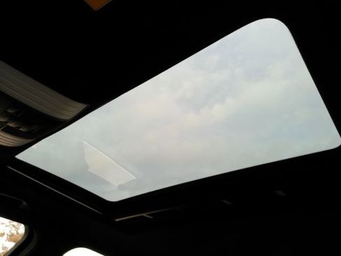 Used 2012 Mercedes-Benz E 350 4MATIC image 7