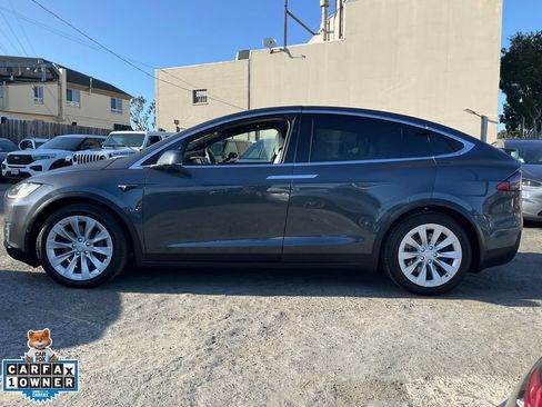Used 2017 Tesla Model X 100D image 5