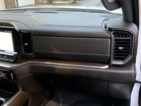 Used 2024 Chevrolet Silverado 1500 RST w/ Convenience Package II image 17