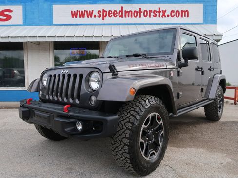 Used 2016 Jeep Wrangler Unlimited Rubicon AWD/4WD image 5