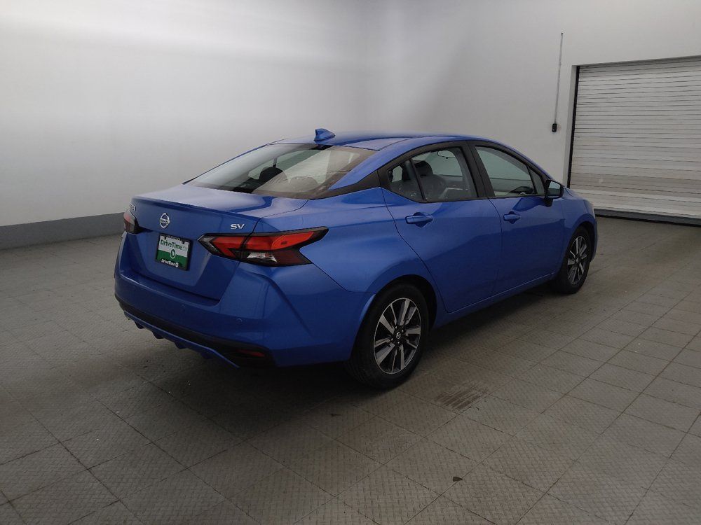 Used 2021 Nissan Versa SV FWD image 9