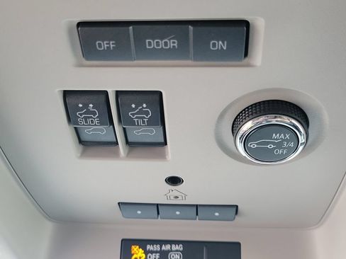 Used 2019 GMC Yukon XL SLT w/ Graphite Performance Edition AWD/4WD image 36