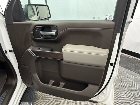 Used 2022 GMC Sierra 1500 SLT w/ SLT Premium Package AWD/4WD image 13