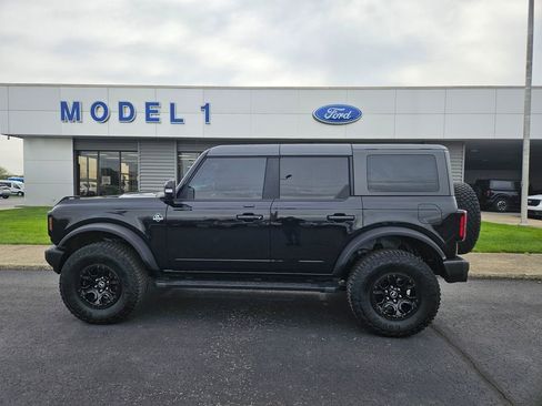 Used 2023 Ford Bronco Outer Banks w/ Sasquatch Package AWD/4WD image 1