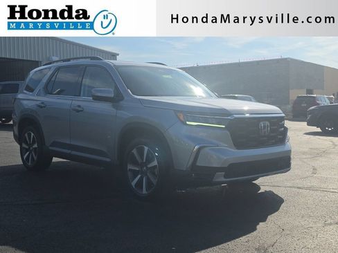 Certified 2024 Honda Pilot Touring image 1