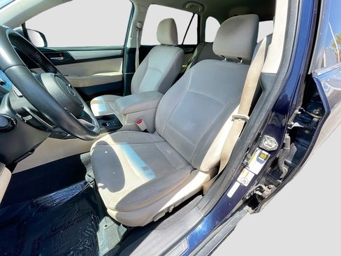 Used 2018 Subaru Outback 2.5i Premium AWD/4WD image 12