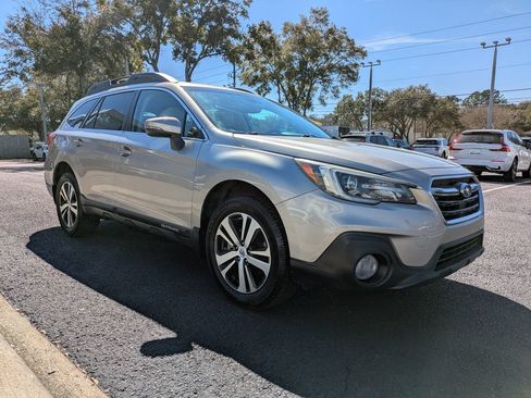 Used 2019 Subaru Outback 2.5i Limited AWD/4WD image 8