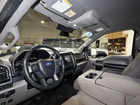 Used 2020 Ford F150 XLT w/ Equipment Group 302A Luxury image 8