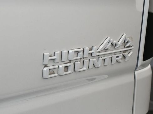 Used 2022 Chevrolet Silverado 1500 High Country image 54
