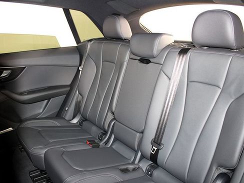 Used 2026 Audi Q8 Premium AWD/4WD image 25