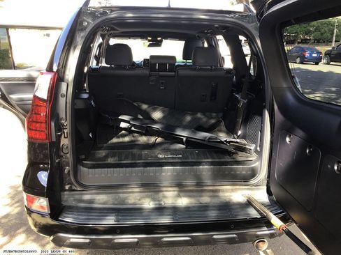 Used 2022 Lexus GX 460 w/ Black Line Special Edition AWD/4WD image 12