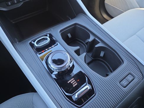 New 2026 Jeep Cherokee Laredo AWD/4WD image 14