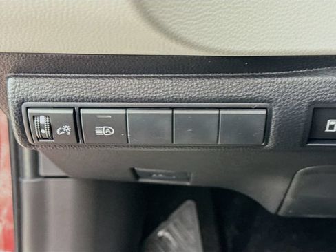 Used 2026 Toyota Corolla LE w/ LE Premium Package FWD image 10