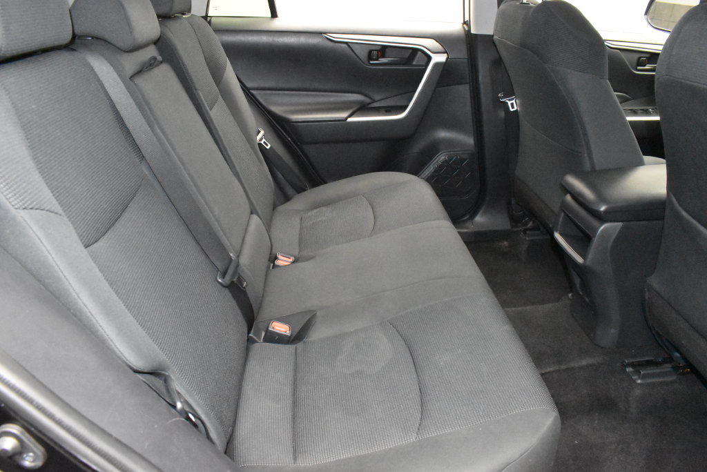 Used 2019 Toyota RAV4 LE FWD image 26