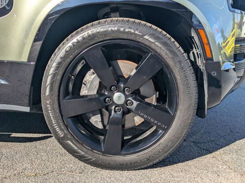 Used 2023 Land Rover Defender 110 X-Dynamic SE image 29