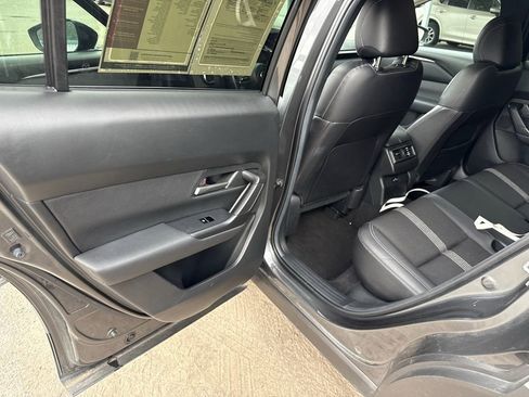 Used 2025 MAZDA CX-50 AWD 2.5 S w/ Preferred Package image 8