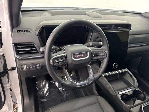 Used 2026 GMC Terrain AT4 AWD/4WD image 26