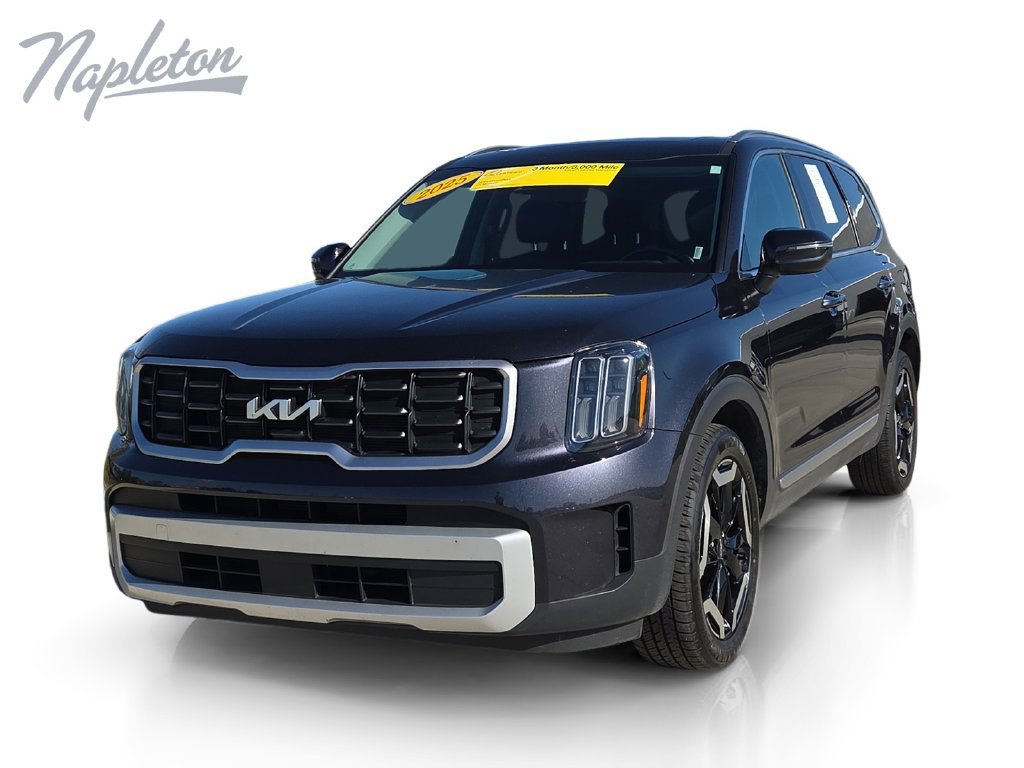 Used 2025 Kia Telluride S FWD image 1