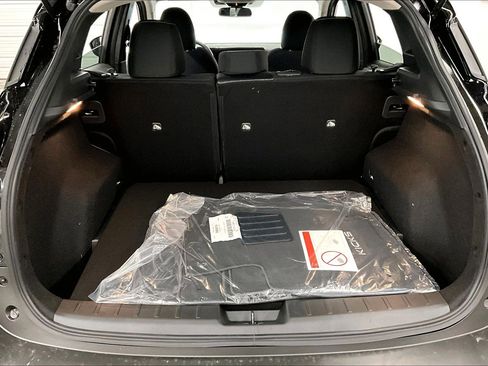 New 2026 Nissan Kicks SV w/ Charging Package FWD image 38