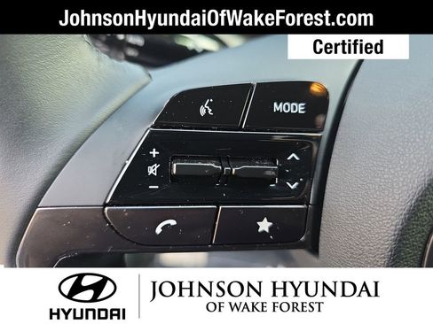 Certified 2025 Hyundai Elantra SEL image 24