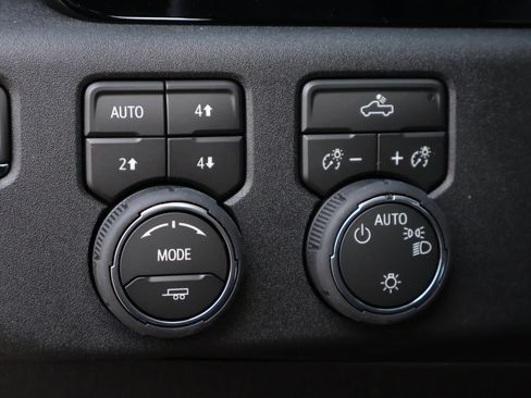 New 2026 Chevrolet Silverado 1500 LT w/ Z71 Off-Road Package image 12