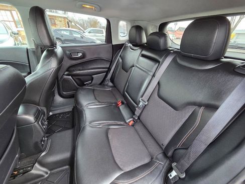 Used 2018 Jeep Compass Latitude w/ Popular Equipment Group image 15