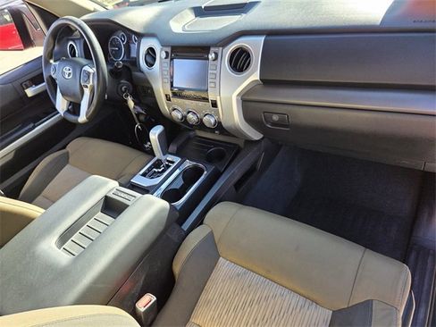 Used 2015 Toyota Tundra SR5 image 16