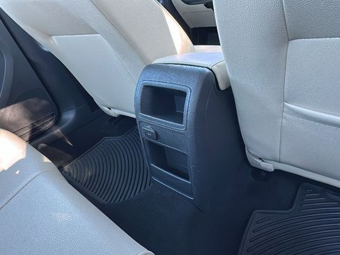 Used 2017 Volkswagen Jetta SE image 26