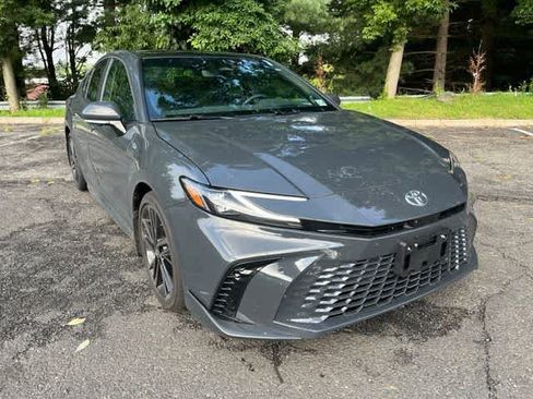 Used 2026 Toyota Camry XSE w/ Premium Plus Package FWD image 3