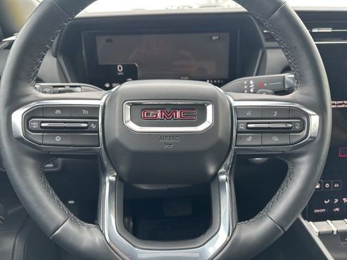 Used 2025 GMC Terrain Elevation image 19