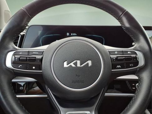 Used 2025 Kia Sportage EX AWD/4WD image 26