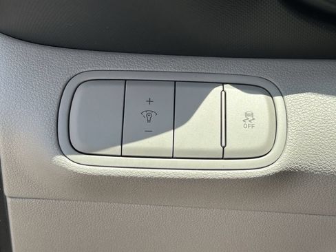 New 2026 Hyundai Venue SEL FWD image 29