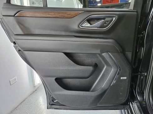 Certified 2024 Chevrolet Tahoe High Country w/ Premium Package image 23