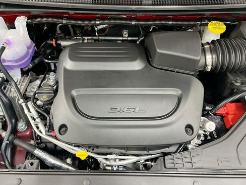 New 2026 Chrysler Pacifica Limited image 27