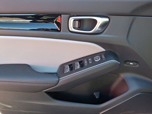 Certified 2025 Honda Civic Sport image 11