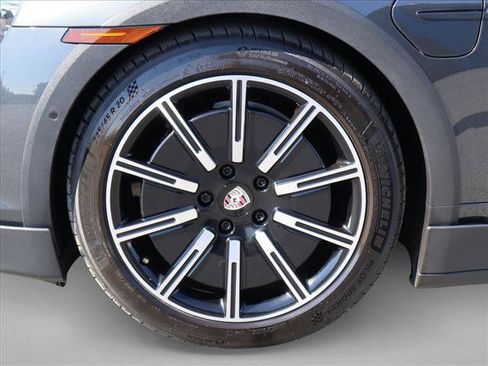Used 2022 Porsche Taycan 4 Cross Turismo AWD/4WD image 30